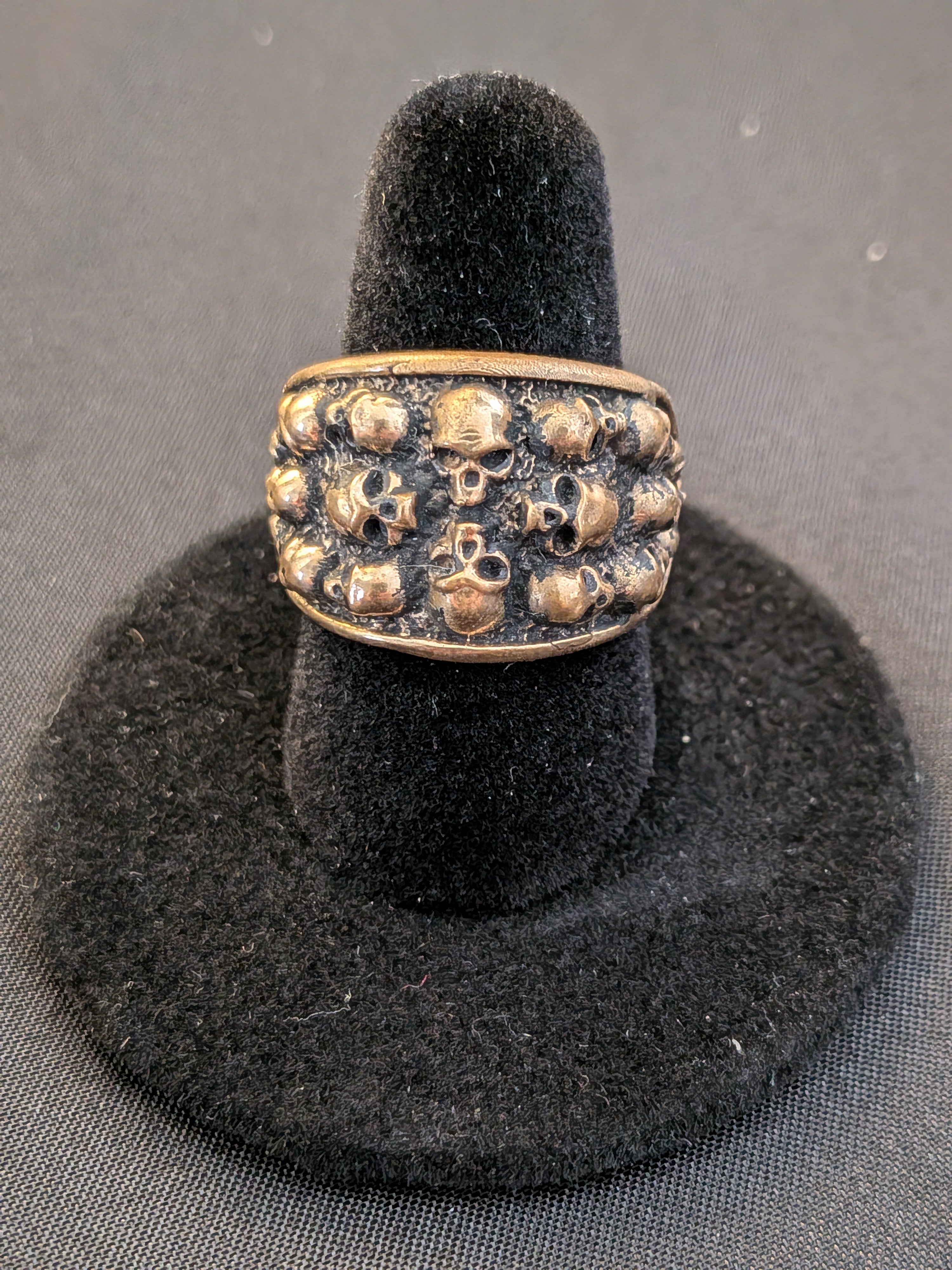 Multi-Skull Ring
