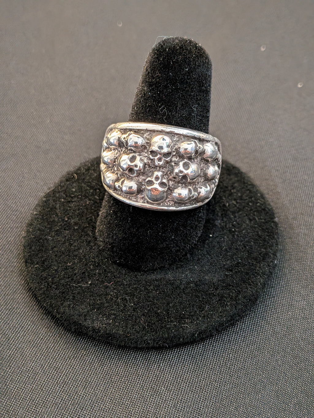 Multi-Skull Ring